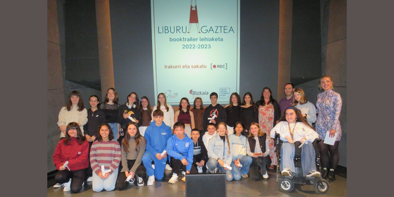La sala Labastida de Azkuna Zentroa ha acogido la entrega de premios del concurso Libro Joven de Bizkaia del curso 2022-2023.